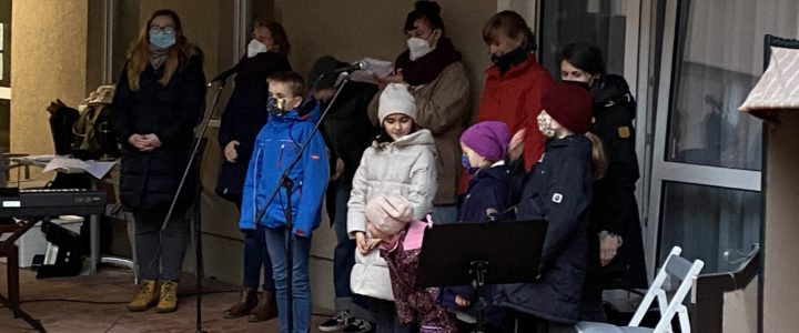 (c) BfK e.V. - "Eine kleine Dorfmusik" gibt Konzert im Margeritenhof - 12.12.2021