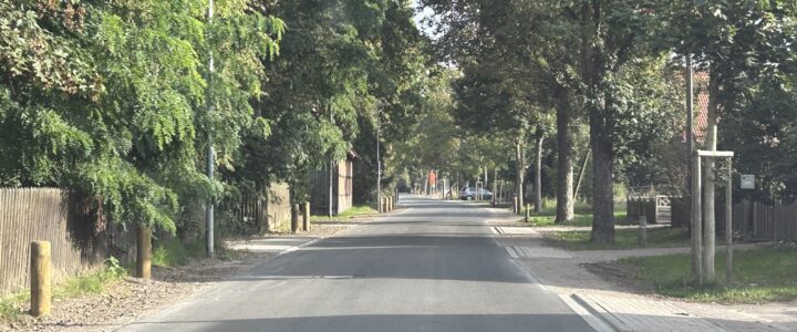 Ortsdurchfahrt Altenhorst wieder freigegeben (c) 2023 - Florian Windeck / BfK - Sanierte Ortsdurchfahrt von Altenhorst